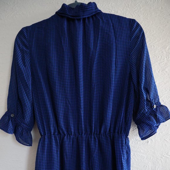 Banana Republic Houndstooth Black & Blue Neck Tie Top - Size XS - Picture 4 of 11